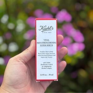 BNIB Kiehl’s Vital Skin-Strengthening Serum